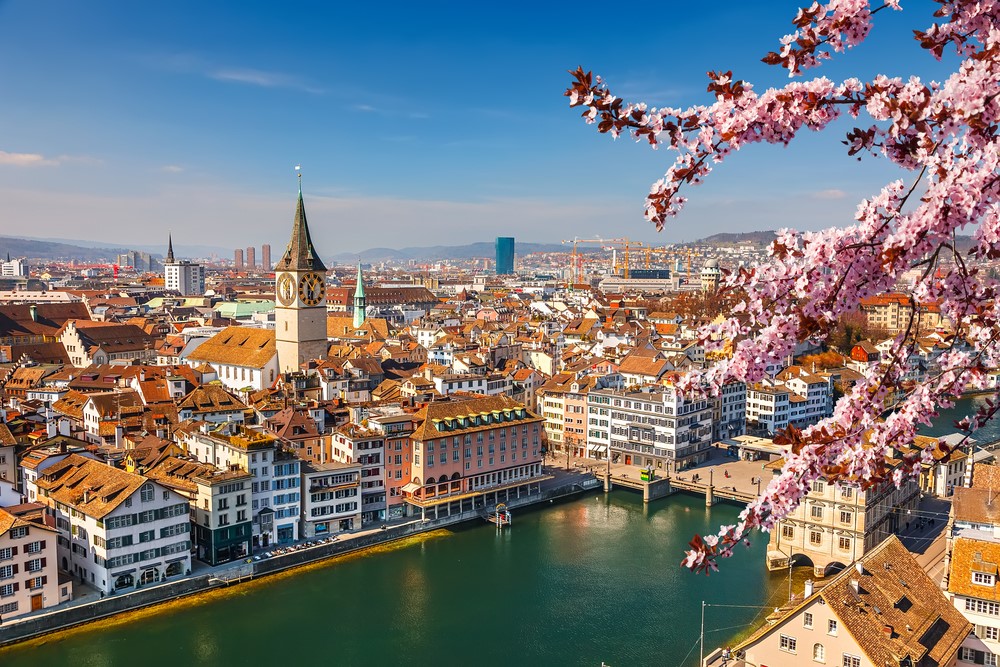 With a visit to Zurich on the horizon, Adriana is mapping out where her and her boyfriend will dine, hike and explore. - Blog With a visit to Zurich on the horizon, Adriana is mapping out where her and her boyfriend will dine, hike and explore.